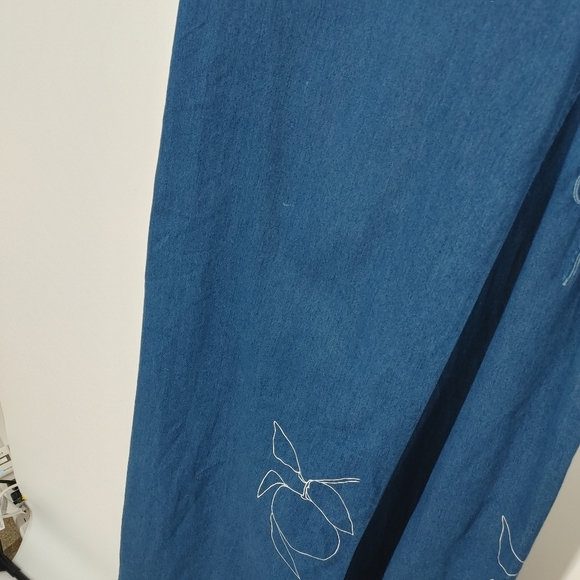 Millie & Lou Faux Wrap Midi Dress - Picture 5 of 9